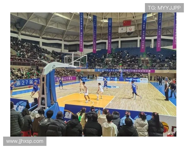 中国篮球联赛迎来新赛季 强强对决开启多队争冠激烈角逐