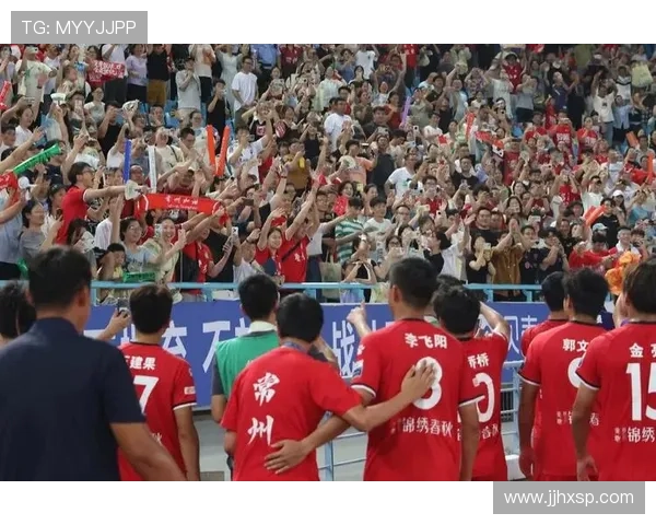 全新赛季揭幕战激烈开战 足球巨星携手领衔精彩赛事让球迷期待已久