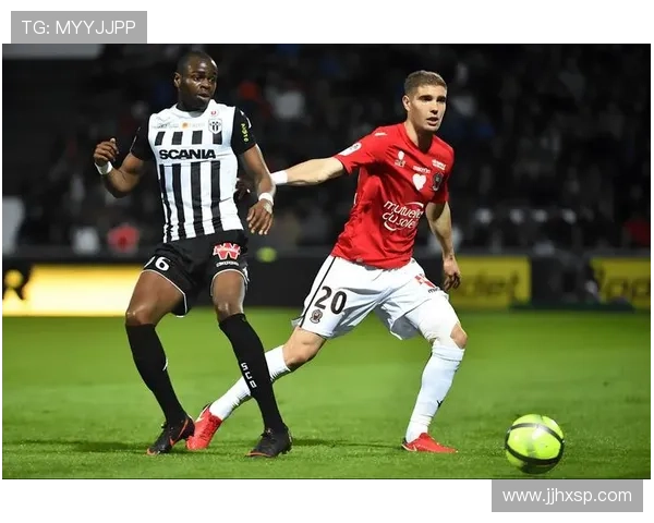 法甲十月最佳球员评选揭晓聚焦明星表现与球队战术新亮点 法甲十月最佳球员评选揭晓聚焦明星表现与球队战术新亮点